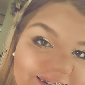 Meet your Posher, Nikki